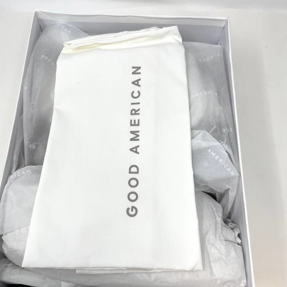 Good American Cinder-F*CKING-RELLA Pump In Glass Clear Size 10 New - Picture 14 of 15